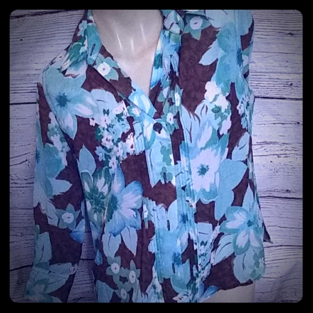 Melrose studio floral blouse